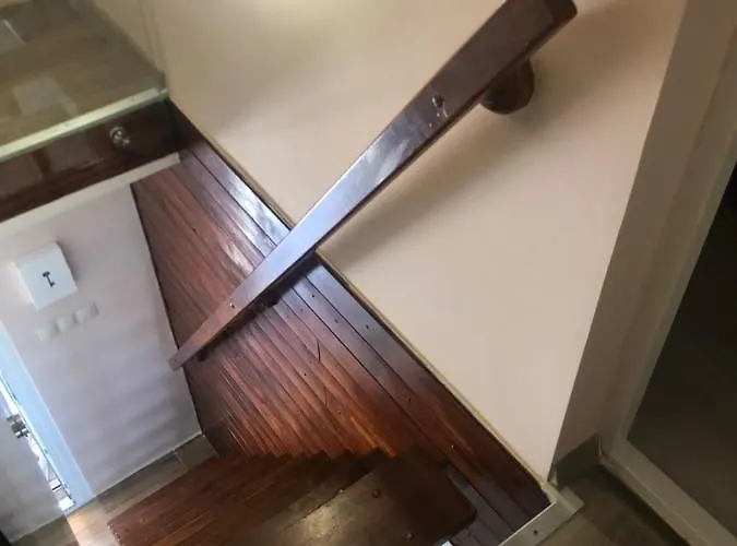 Nyaralo בית נופש