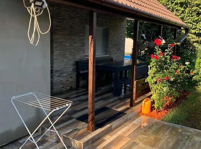 Casa de Férias Nyaralo